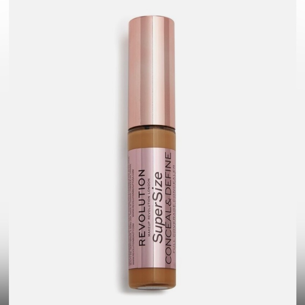 C13 - Makeup Revolution Conceal & Define‎ Supersize Concealer